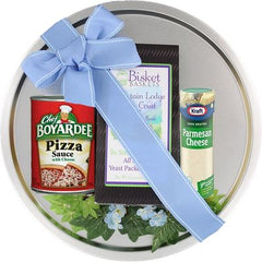 This Gift Includes:
Mountain Lodge Pizza Crust with Rosemary & Basil Mix (10-12 Servings)
Chef Boyardee Pizza Sauce 15 oz.
Parmesan Cheese 3 oz.
Pizza Baking Pan 12”
Gift Size 13" x 13" x 5"
Dim Weight: 13 lbs. (16x16x7)