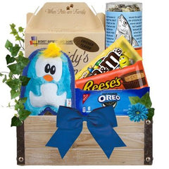 This Gift Includes:
For People:
Two (2) Full Size Candies (Peanut M&M's and Reese's Shown)
Oreo 6 Cookie Pack For the Dog
Cassidy's Gourmet Biscuit Mix 14 oz.
Bone Shaped Cookie Cutter
Haddock Skins 2 oz. Tube
Invincible Penguin Plush Dog Toy 6.25" x 5"
White Wash Wooden Container with Metal Accents
Gift Size 11" X 6" X 11"
Dim Wt: 11 lbs. (13x13x9)