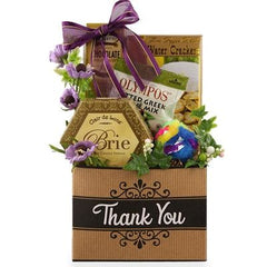 This Gift Includes:
FOR THE OWNER:
Dolcetto Chocolate Pastry .9 oz.
Three Pepper Blend Water Crackers 2 oz.
Pitted Greek Olive Mix 1 oz.
Brie Creamy Cheese Spread 3.5 oz.
FOR THE CAT:
Large Crinkle Ball Cat Toy
Thank You Themed Box Container
Gift Size 7" x 4" x 12"
Dim Weight 7 lbs. (15x9x7)