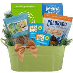 This Gift Includes:
Buddy Biscuits Roasted Chicken Dog Treats 16 oz.
Tummy Treats Crunchy Banana Bread Dog Treats 12 oz.
Lucky Lickers Crunchy Pupkin Bones Dog Treats 5 oz.
Two (2) Bare Bites Beef Liver Treat Bags
Colorado Naturals Chicken Jerky Chips 6 oz.
Decorative Metal Container
Gift Size 12" x 6" x 13"
Dim Wt: 15 lbs. (15x15x11)