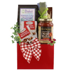 This Gift Includes:
Mountain Lodge Pizza Crust Mix w/Rosemary & Basil (10-12 Servings)
Sorrento Chocolate Truffle Cocoa Box
Lake House Plaid Dishtowel 18"x28"
Two (2) Dolcetto Chocolate Cookies Bags .7 oz.
DelGrosso Old Style Pizza Sauce 13.5 oz.
Cheery Box Container
Gift Size 7" x 4" x 12"
Dim Wt: 6 lbs