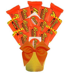 Bouquet Details:
Bouquet includes 15-16 Pieces of Candy
An assortment of Full Size and Fun Size candies
Gift Size 12" x 10" x 16"
Dim Weight 16 lbs. (21x13x9)