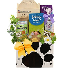 This Gift Includes:
Cassidy's Gourmet Biscuit Mix 14 oz.
Bone Shaped Cookie Cutter
Barkin Biskets 100% All Natural Beef Dog Treats 4 oz.
Tail Waggers 100% All Natural Cheezy Bacon Dog Treats 6 oz.
Tummy Treats 100% All Natural Salmon Treats for Dogs 8 oz.
Wiggle Biskets All Natural Chicken Dog Treats 6 oz.
Brew-Yahs! Peanut Butter Dog Treats
Bakery Fresh Hand Iced Dog Biscuit (various shapes)
Brew-Yahs! Peanut Butter Dog Treats
Paw Print Themed Container
Gift Size 10" x 6" x 16"
Dim Wt: 15 (17x13x9)
