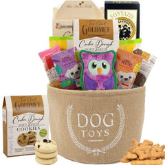 This Gift Includes:
For People:
Buttercrunch Popcorn 5 oz.
Chocolate Chip Cookies Soft Batch Chewy Box Cookies 6 oz.
Two (2) Lemon Soft Cookie 2 Cookie Packs 1 oz. Each
Two (2) Chocolate Brownie Soft Batch 2 Cookie Pack 1 oz. Each
For the Dog
Cassidy's Gourmet Bisket Mix 14 oz.
Bone Shaped Cookie Cutter
Two (2) Tiki Dog Borne Carnivore Meal Topper Packets (assorted Flavors) 1.5 oz.
Invincible Owl Plush Dog Toy 6.25" x 5"
Classic Dog Toy Bin 8” x 12.75”
Gift Size 10” x 13” x 13”
Dim Wt: (15x15x13) 18 lbs.